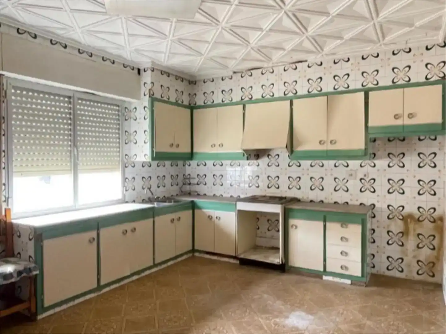 Cuina de Casa o xalet en venda en Cox amb Balcó