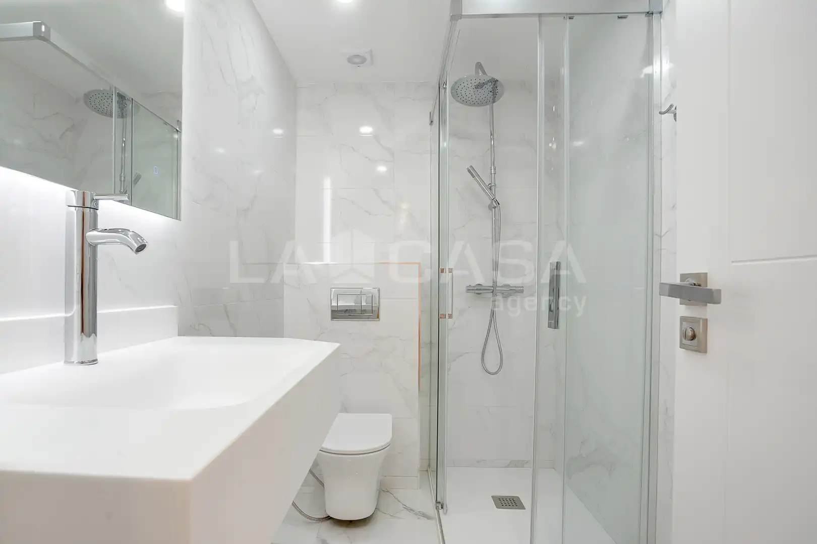 Baño de Piso en venta en Barcelona con Calefacción