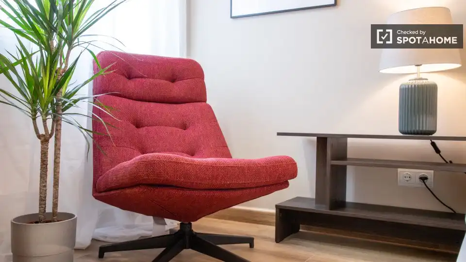 Flat for rent in Adelfas