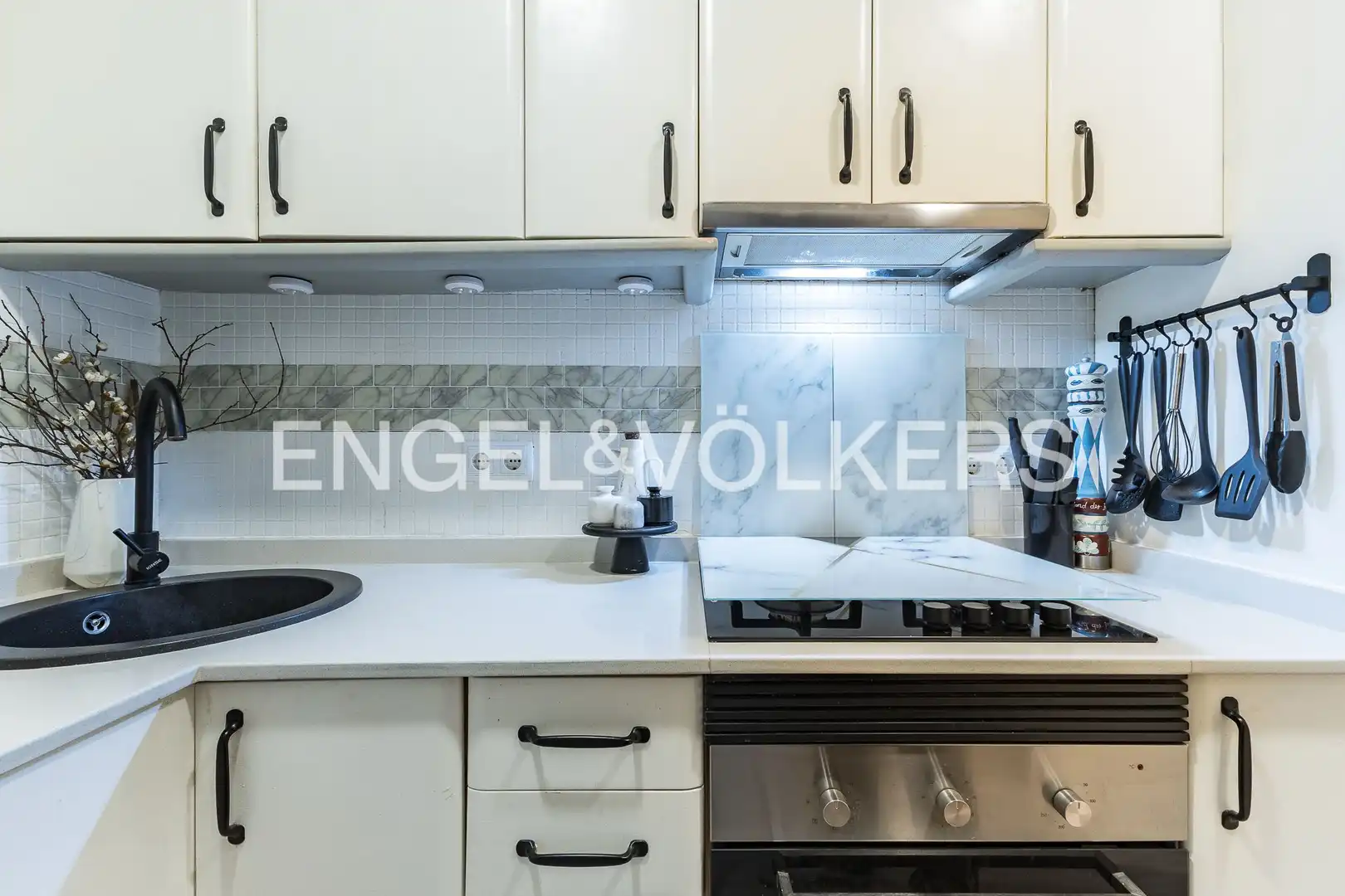 Cocina de Piso en venta en L'Hospitalet de Llobregat con Aire acondicionado, Calefacción y Parquet