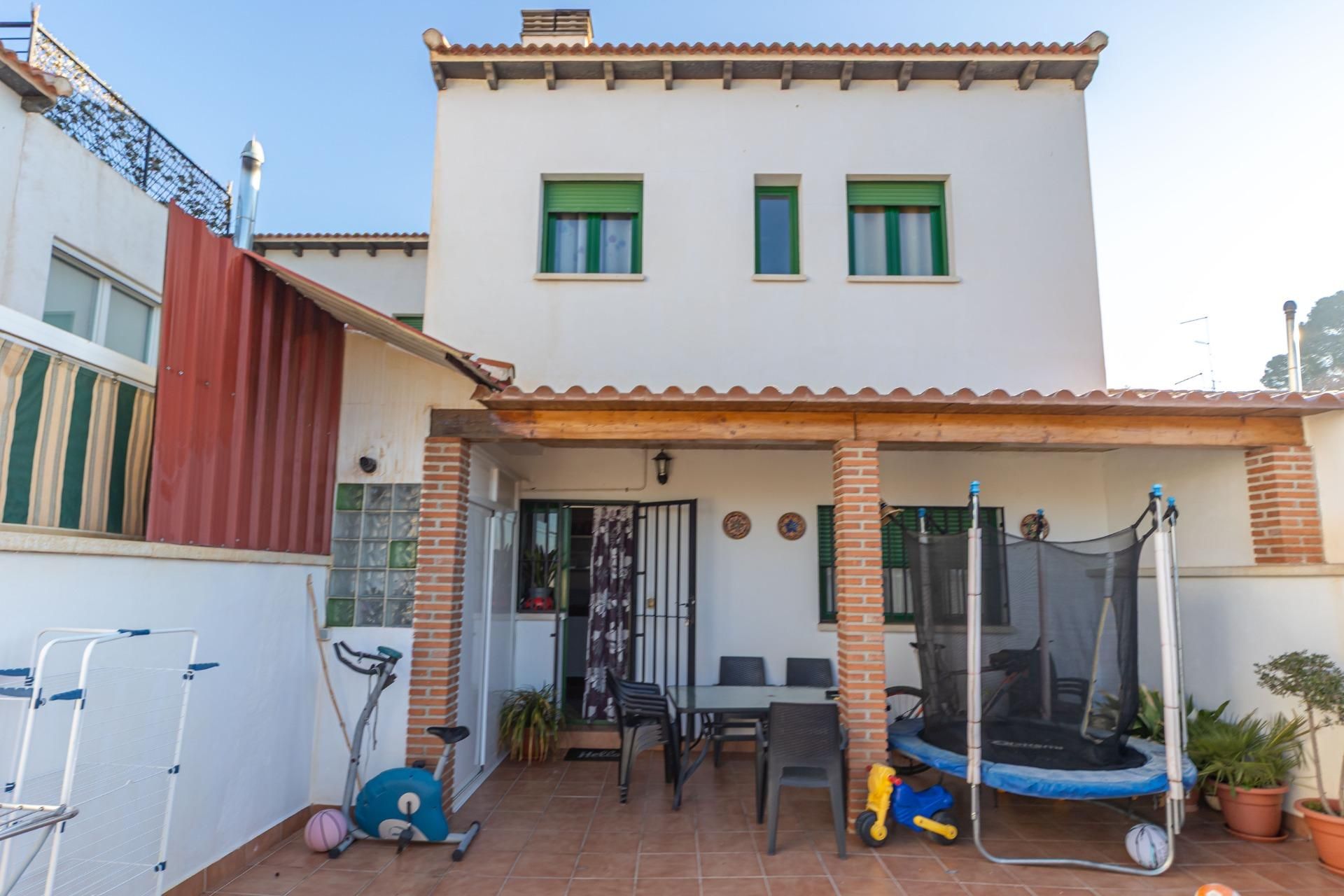 Exterior view of Single-family semi-detached for sale in Guadix