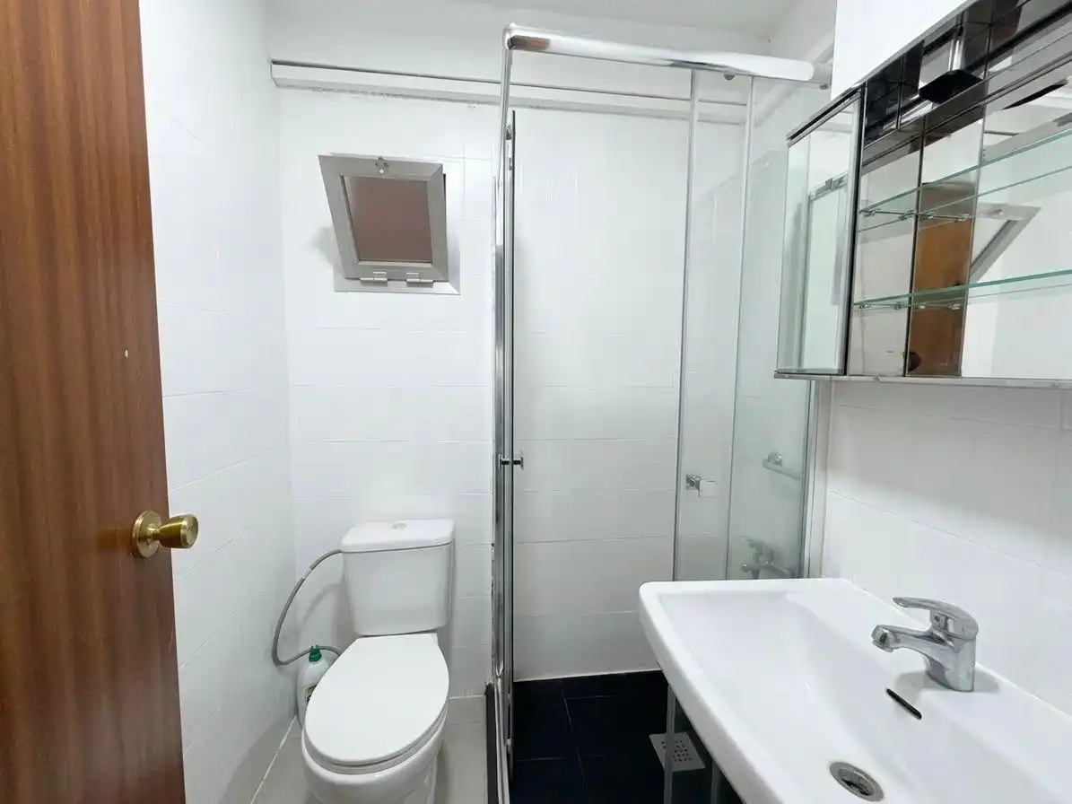 Badezimmer von Wohnung zum Verkauf in Madrid mit Heizung, Terrasse und Möbliert