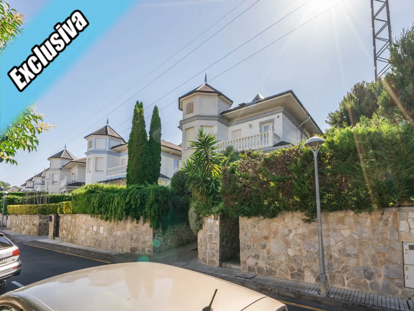 Vista exterior de Casa o xalet en venda en Bárcena de Cicero amb Calefacció, Jardí privat i Terrassa