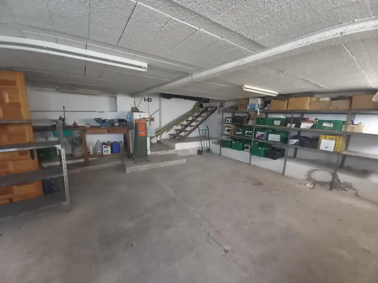 Industrial buildings for rent in Aspe