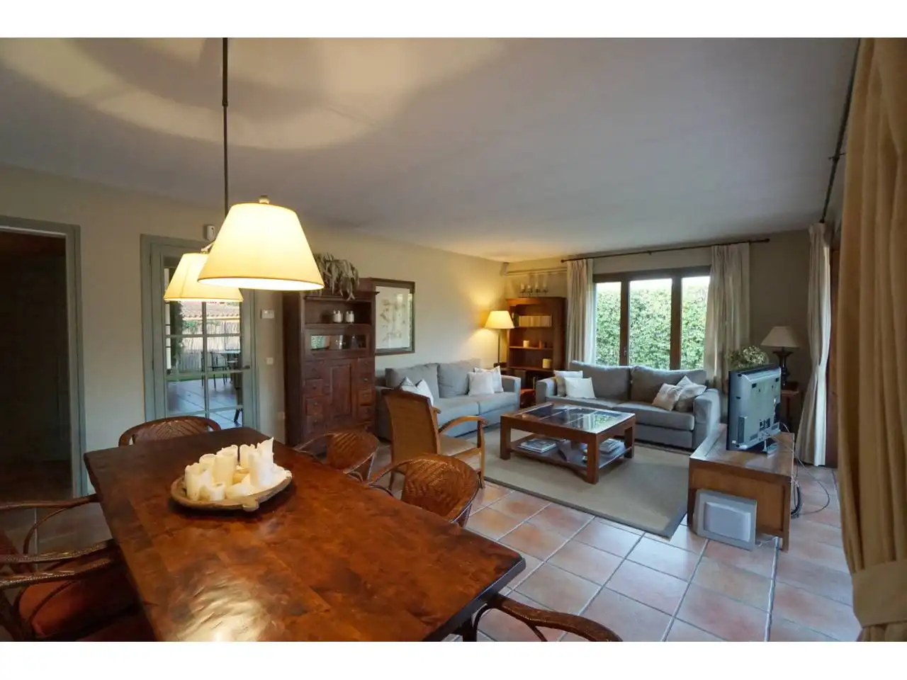 Houses for rent in Calle Clavells, Cabrils