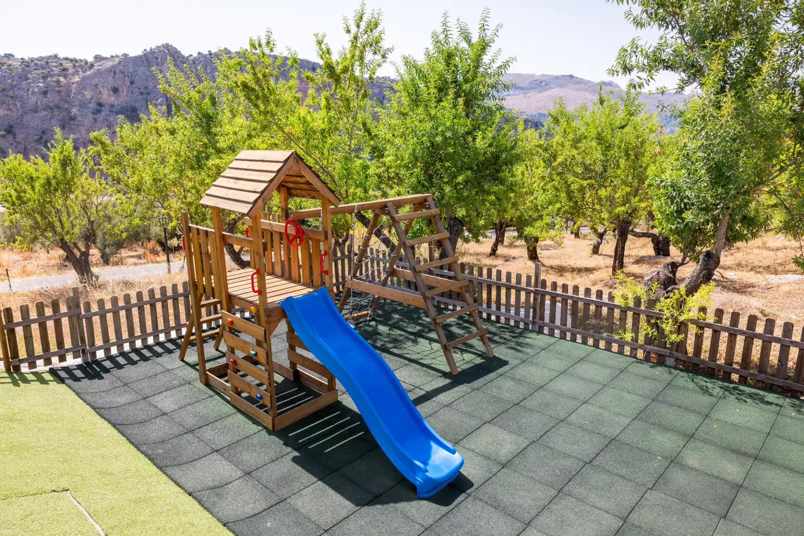 Terraza de Finca rústica en venta en Montejaque con Aire acondicionado, Jardín privado y Terraza
