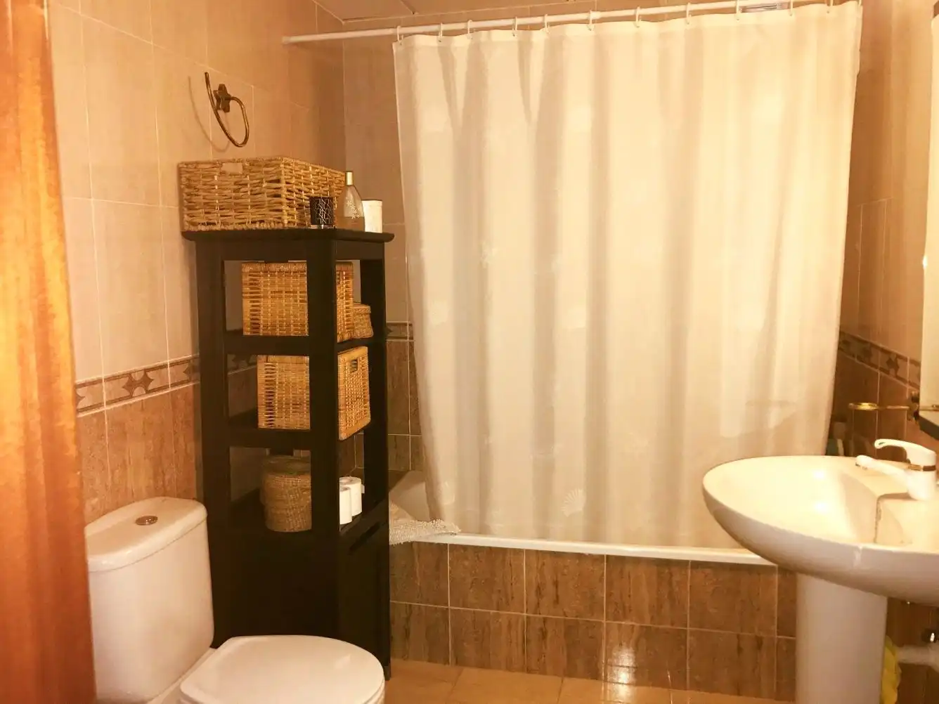 Bathroom of Flat for sale in Llerena  with Terrace, Furnished and Oven