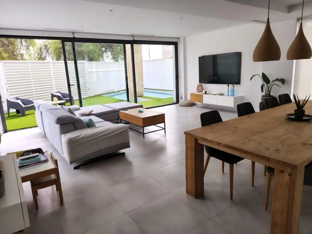 Sala d'estar de Casa adosada en venda en Callosa de Segura amb Aire condicionat, Calefacció i Jardí privat