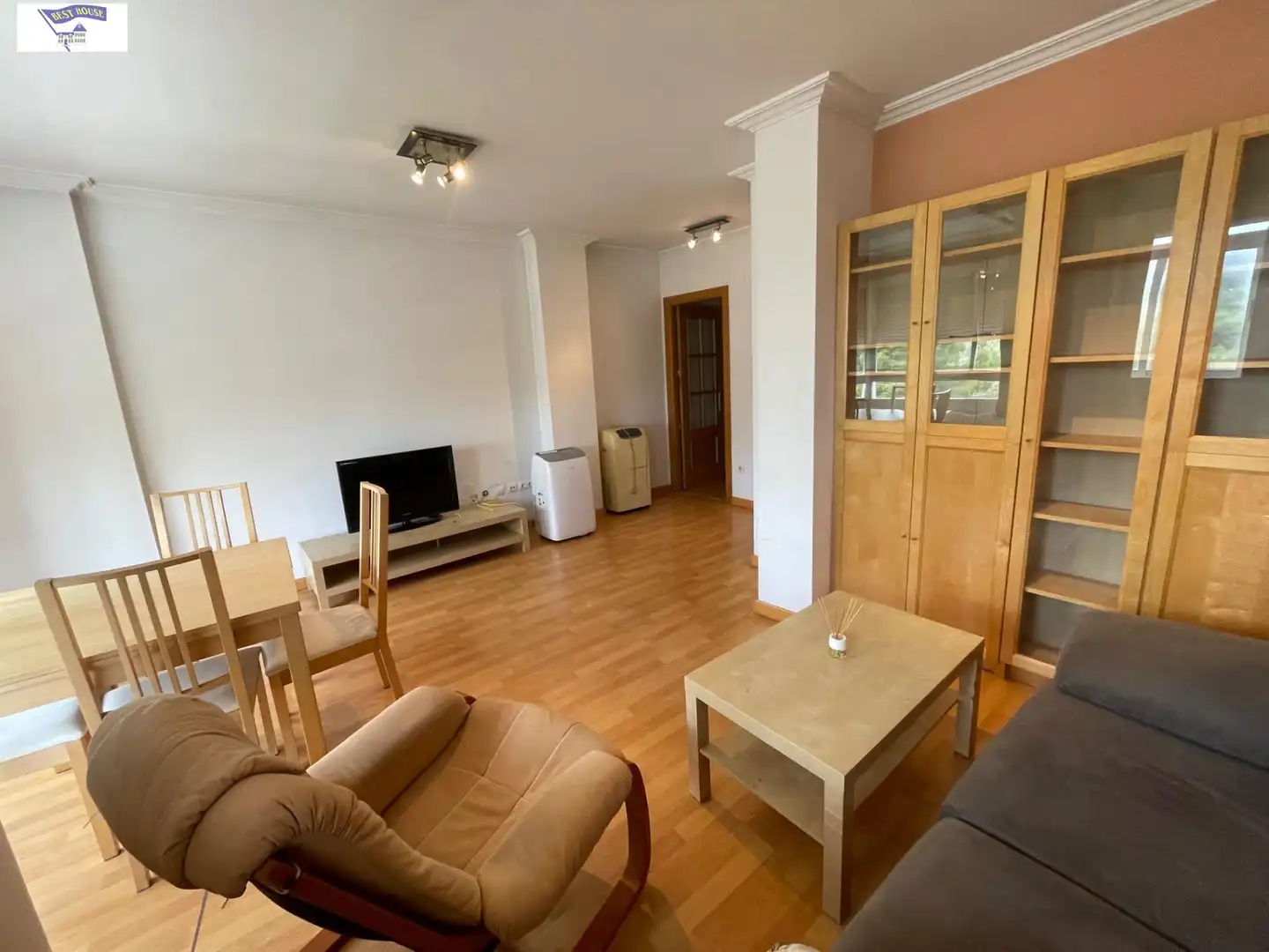 Sala de estar de Apartamento en venta en Albacete con Calefacción, Trastero y Balcón