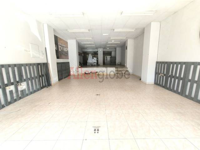 Local comercial en Alquiler en Calle Luis Suárez Ximielga en Colloto