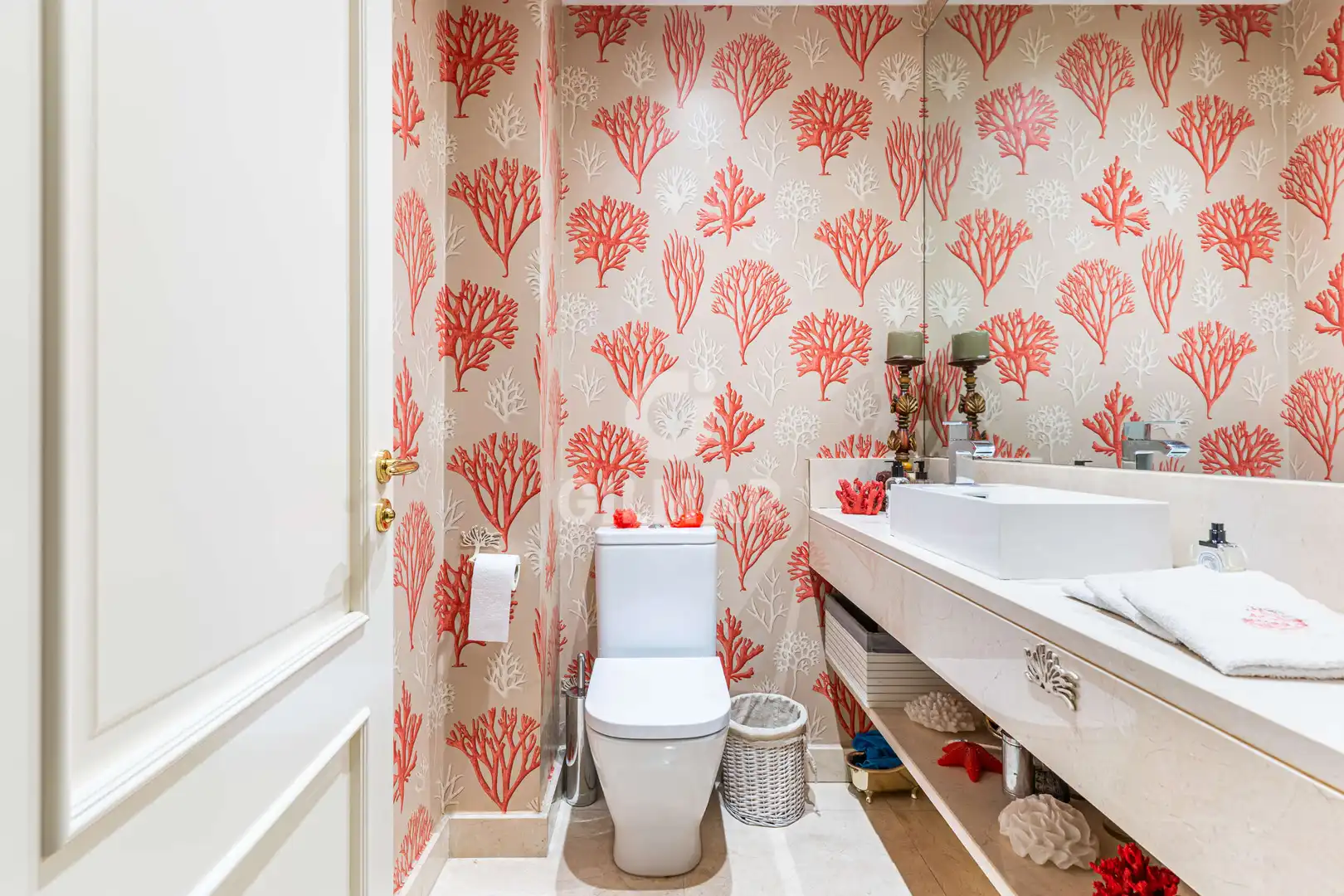Bathroom of Detached homes for sale in Madrid  with Heating, Private garden and Swimming Pool