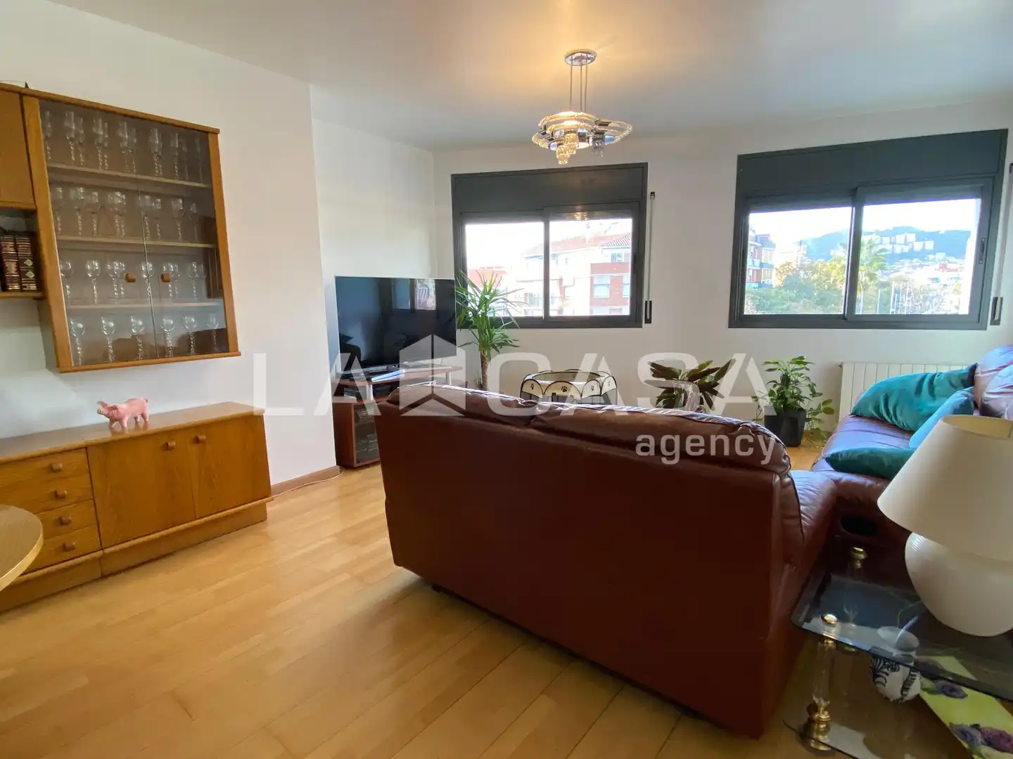 Sala de estar de Ático en venta en Santa Coloma de Gramenet con Calefacción, Terraza y Trastero