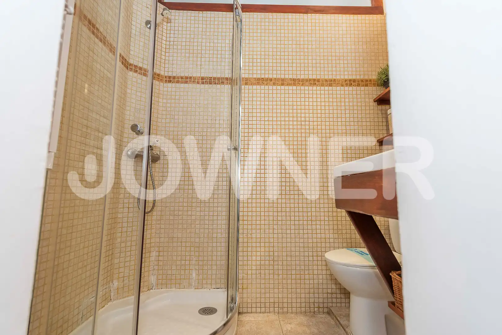 Bathroom of Flat for rent in Madrid  with Air Conditioner, Heating and Furnished