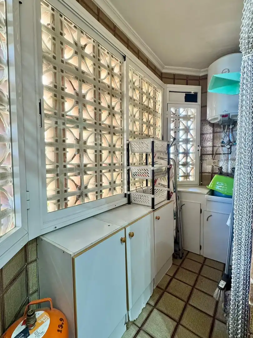 Badezimmer von Wohnungen zum Verkauf in Benicasim / Benicàssim mit Terrasse, Möbliert und Gemeinschaftspool