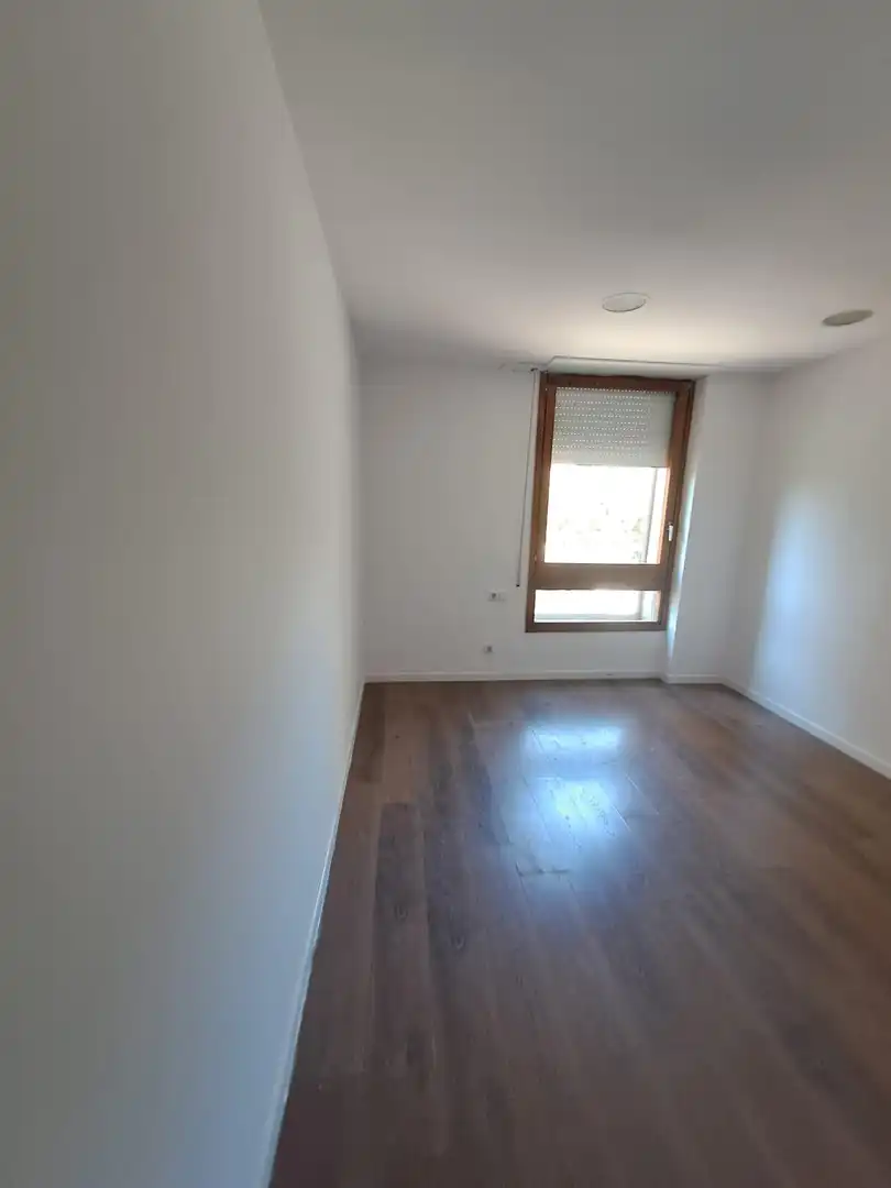 Bedroom of Flat for rent in Barcelona  with Air Conditioner, Heating and Parquet flooring