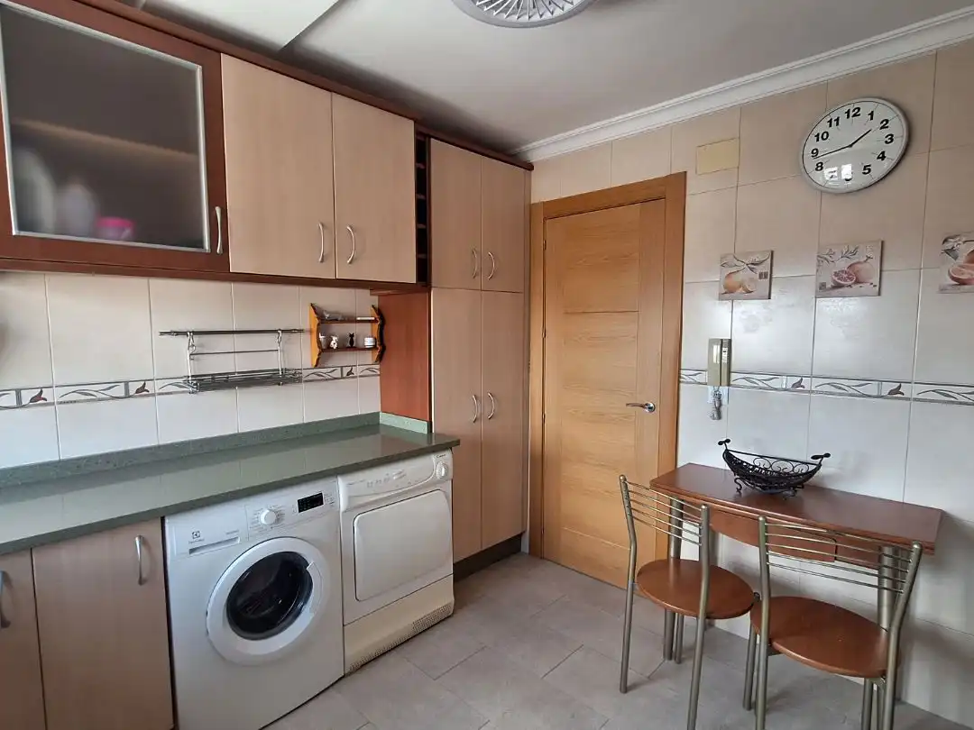 Cocina de Piso en venta en Los Ángeles - Cruz de Caravaca