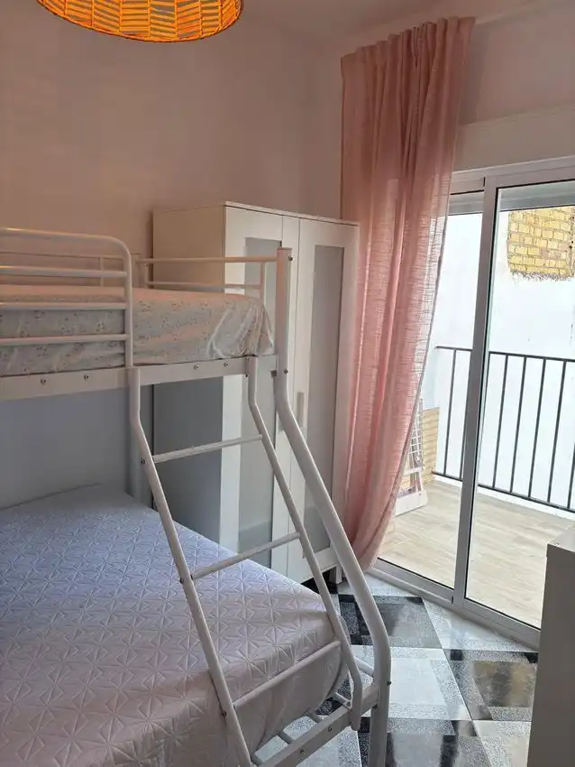 Habitación de Piso en venta en Chipiona con Aire acondicionado