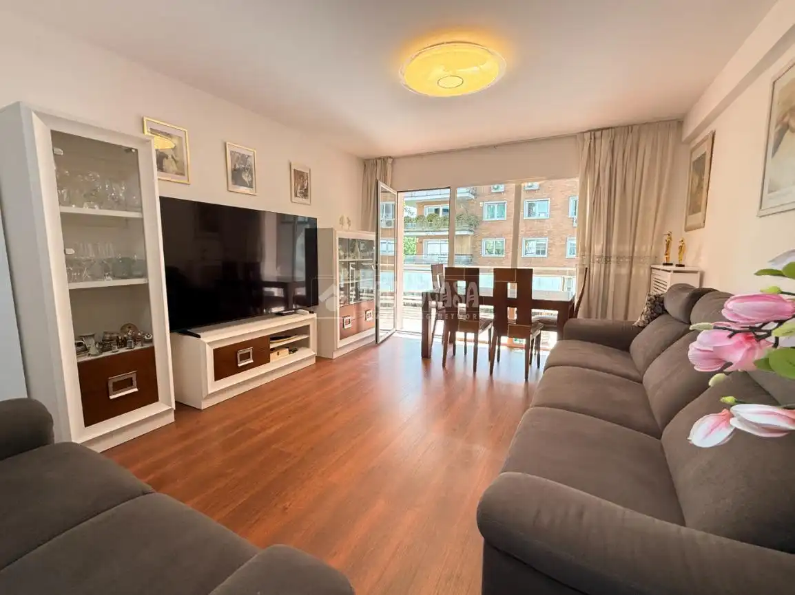Sala de estar de Piso en venta en Madrid