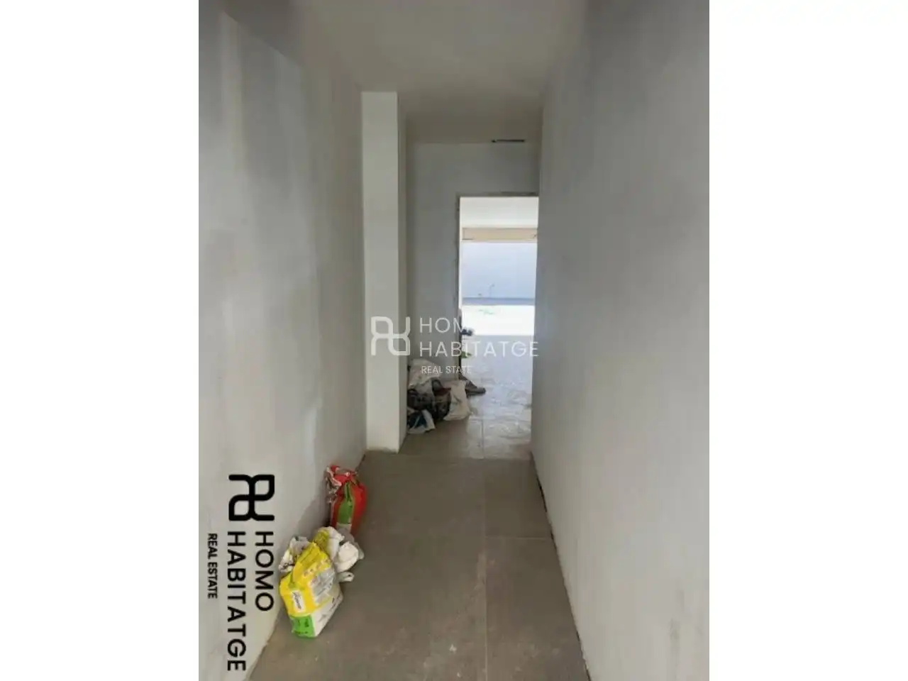 Houses for sale in Sabadell  with Air Conditioner, Heating and Alarm