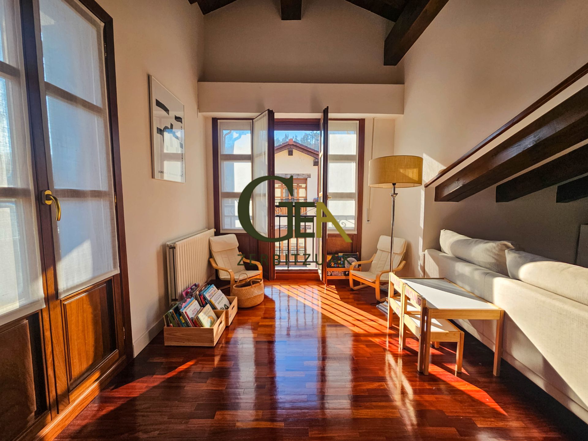 Living room of Attic for sale in Asteasu  with Heating, Parquet flooring and Furnished