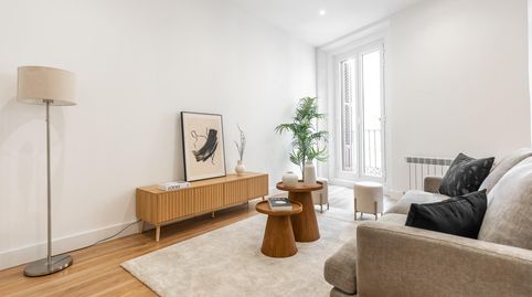 Piso exterior reformado con balcón en finca clásica junto a La Latina Venta directa de la propiedad, immagine 2