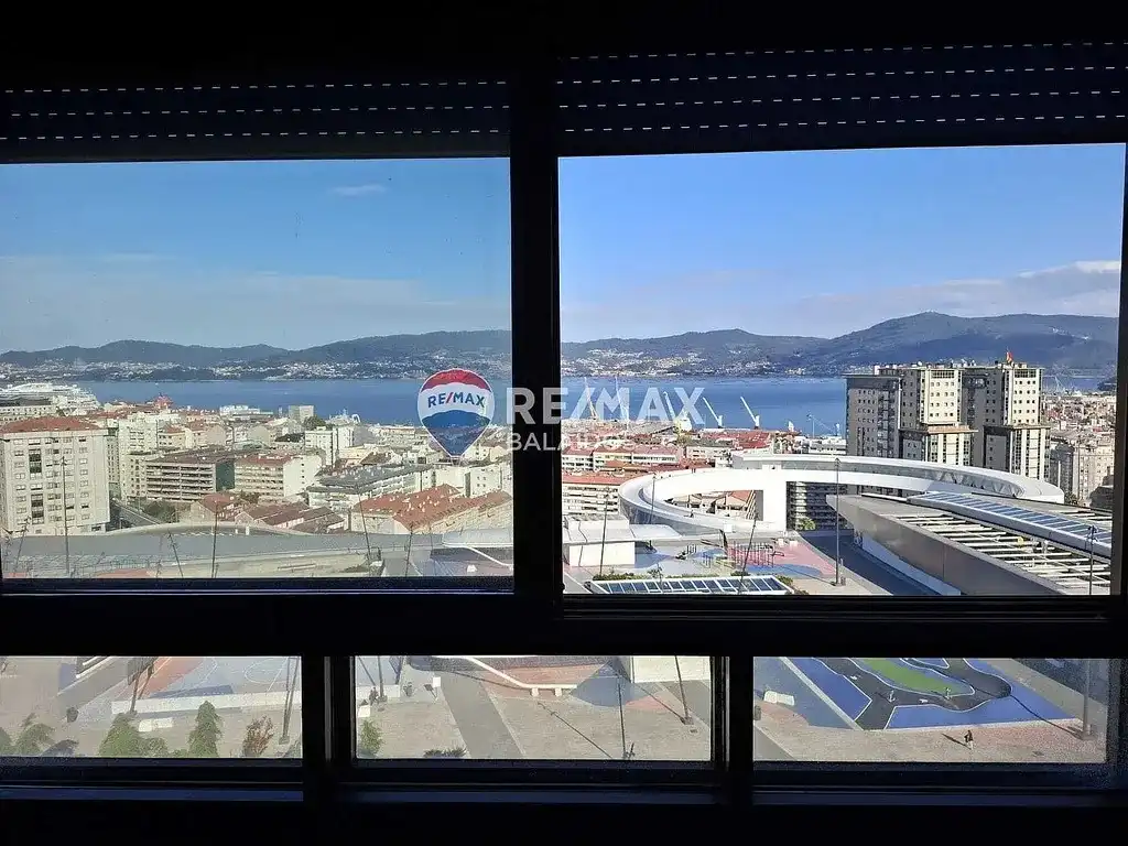 Bedroom of Flat for sale in Vigo   with Heating, Parquet flooring and Terrace