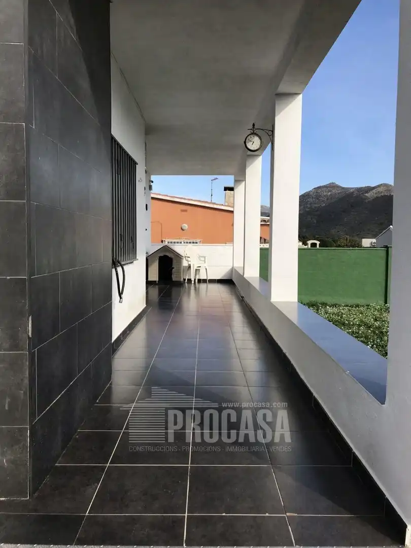 Vista exterior de Casa o xalet en venda en Roses amb Aire condicionat, Calefacció i Terrassa