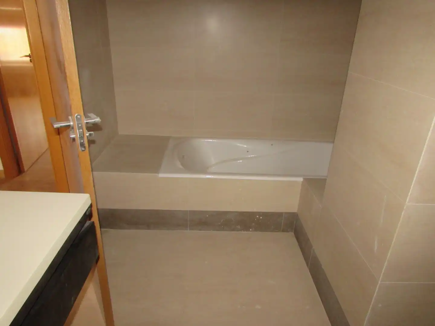 Bathroom of Flat for sale in Sada (A Coruña)  with Heating, Parquet flooring and Terrace