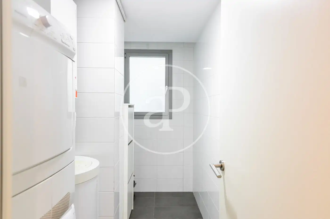 Bathroom of Flat for sale in Barcelona  with Air Conditioner, Heating and Terrace