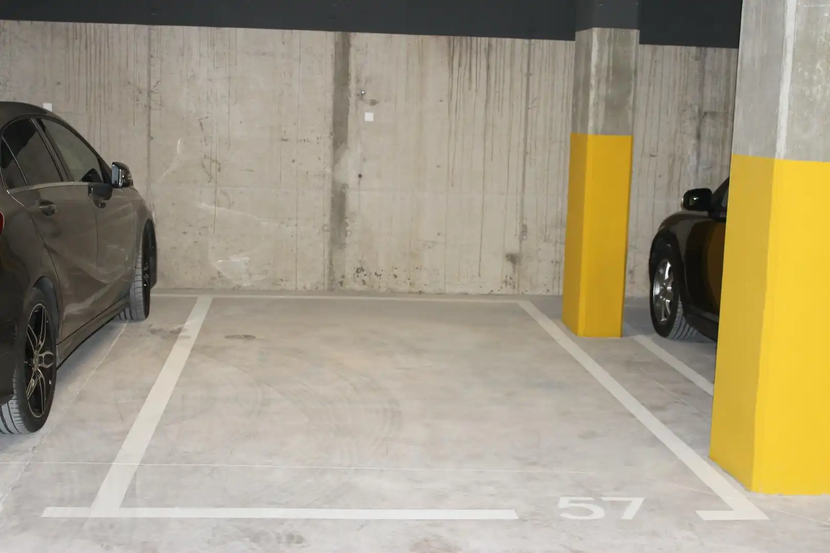 Parking de Piso de alquiler en Valencia con Aire acondicionado, Calefacción y Parquet
