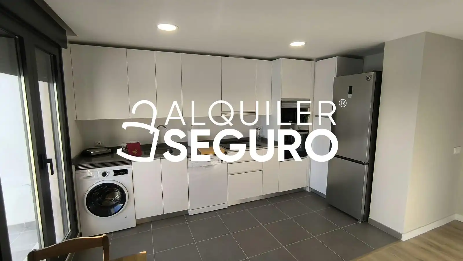 Cocina de Piso de alquiler en Sevilla con Aire acondicionado, Trastero y Piscina