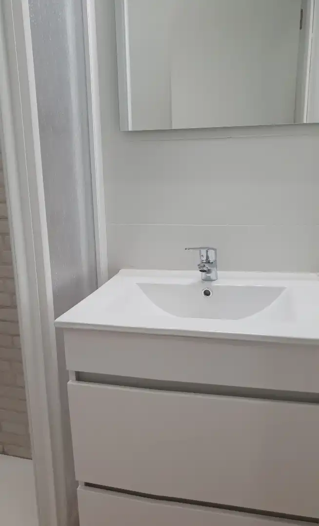 Baño de Piso para compartir en Lleida con Parquet, Amueblado y Internet