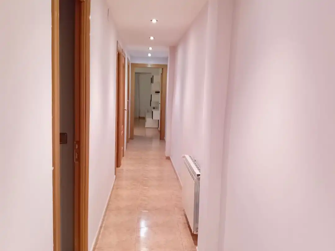 Flat for rent in Calle Miguel Villanueva, Gran Via