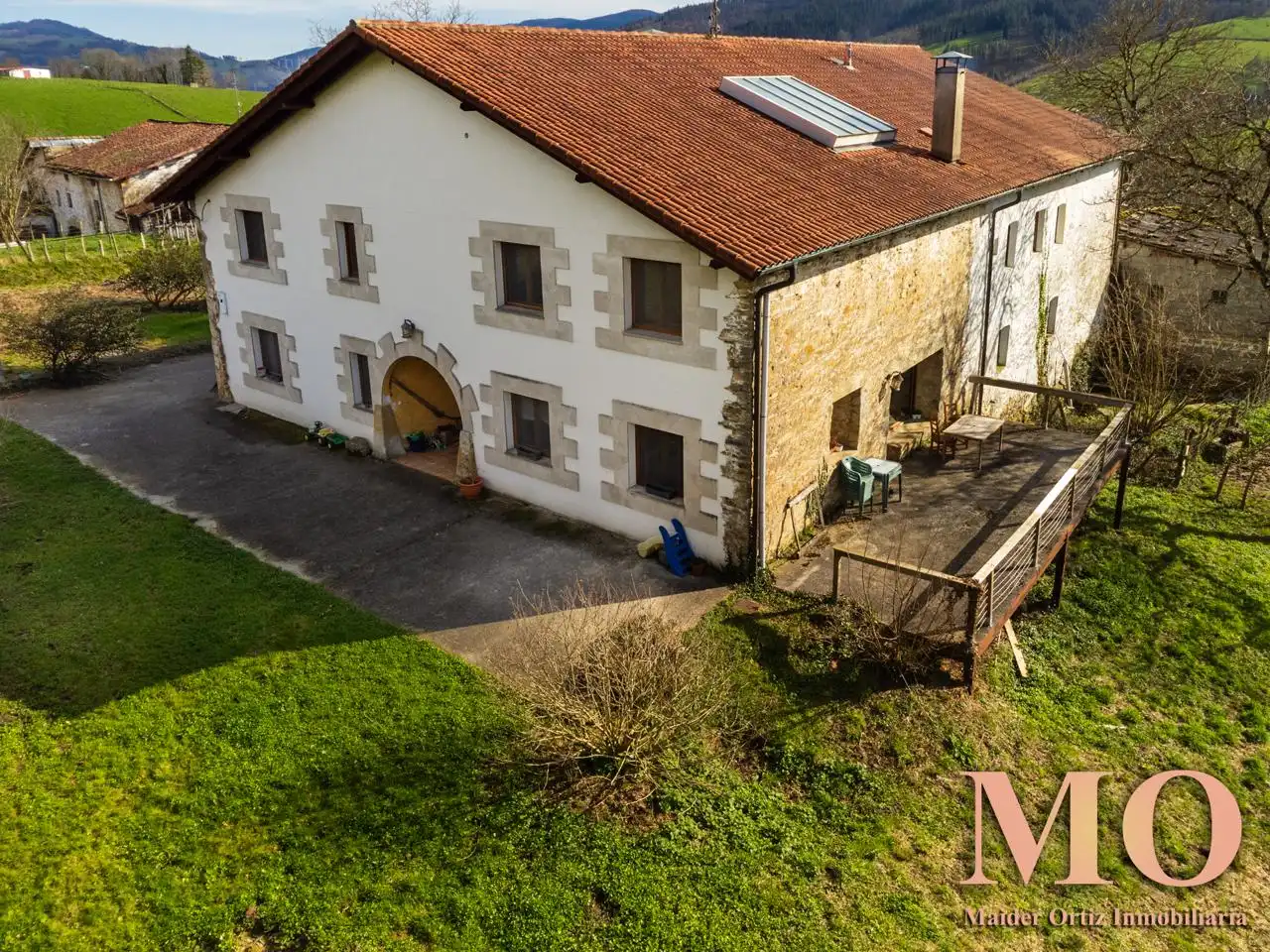 Außenansicht von Country house zum Verkauf in Bergara mit Heizung, Privatgarten und Terrasse