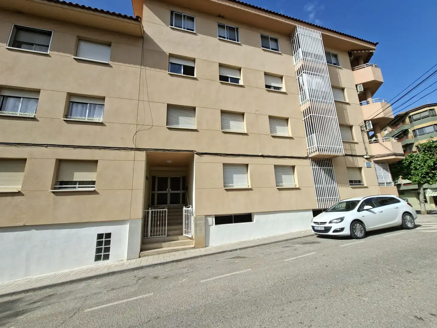 Vista exterior de Pis en venda en Caspe amb Aire condicionat, Calefacció i Traster