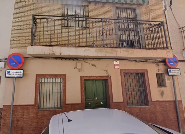 Vista exterior de Piso en venta en  Sevilla Capital