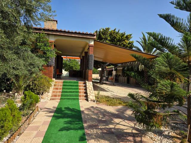Casa-chalet en Venta en Albufereta