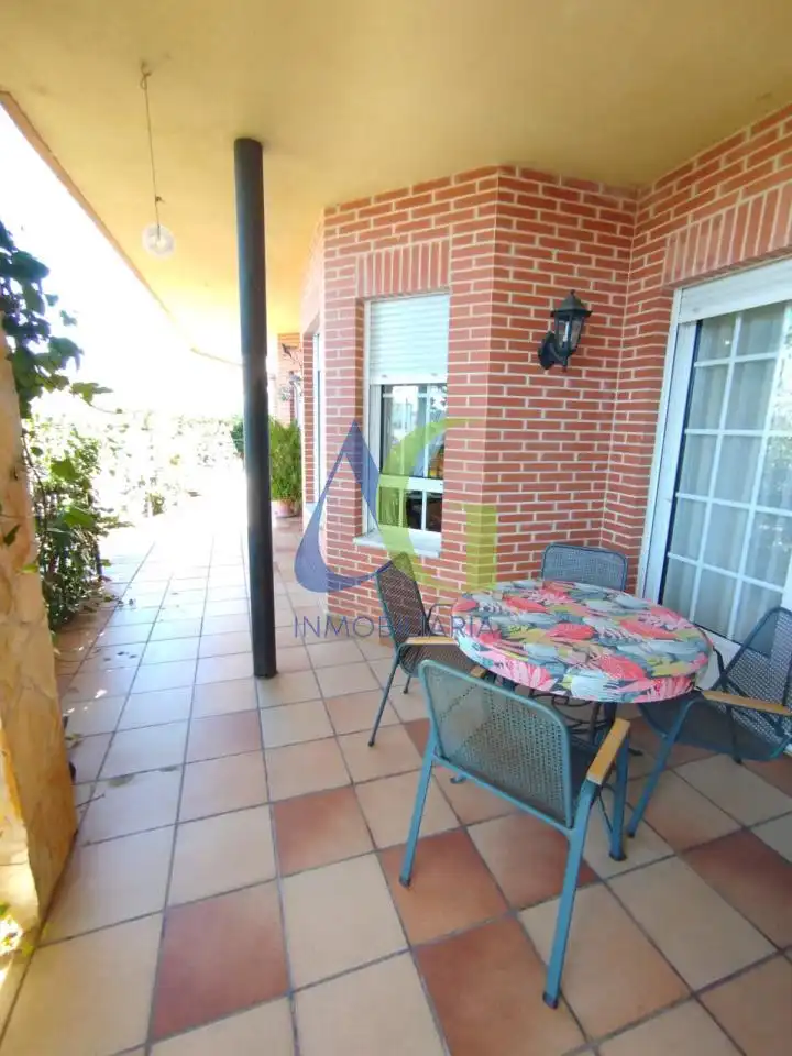 Terrace of Houses for sale in Villaquilambre  with Heating and Private garden