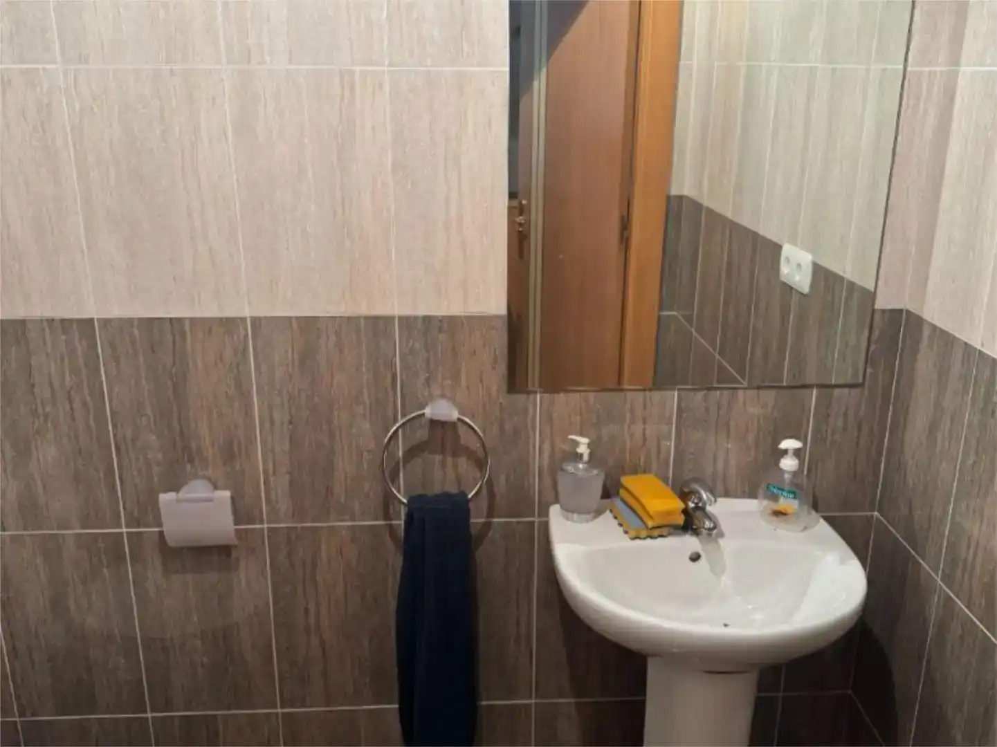 Badezimmer von Geschaftsraum zur Miete in Oviedo  mit Klimaanlage und Möbliert