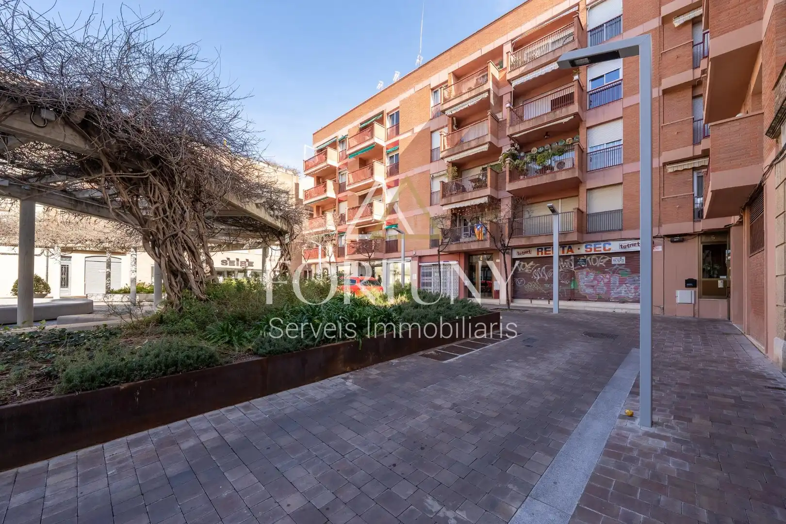 Vista exterior de Piso en venta en Reus con Terraza y Balcón