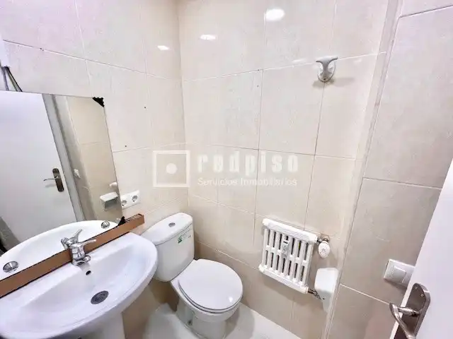 Baño de Estudio de alquiler en Tetuán