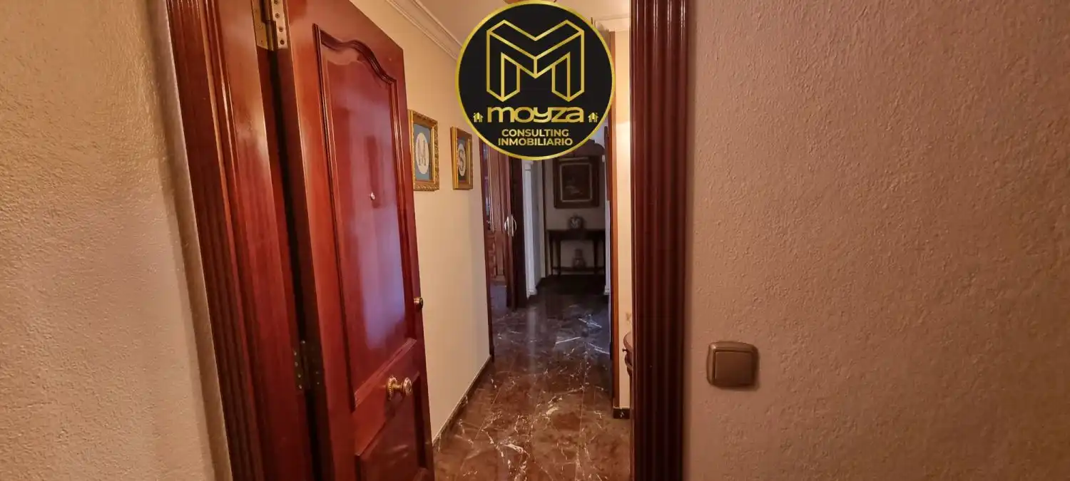 Piso con terraza en venta en Martos, imagen 8