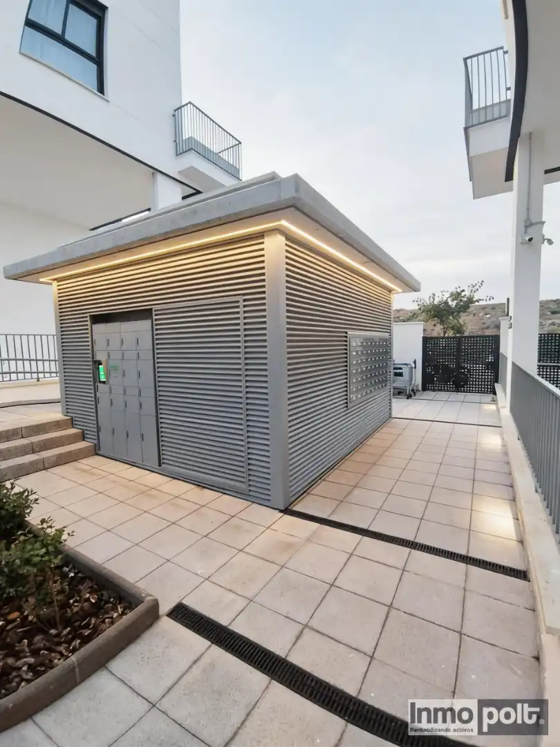 Vista exterior de Apartamento de alquiler en Murcia con Aire acondicionado, Calefacción y Terraza