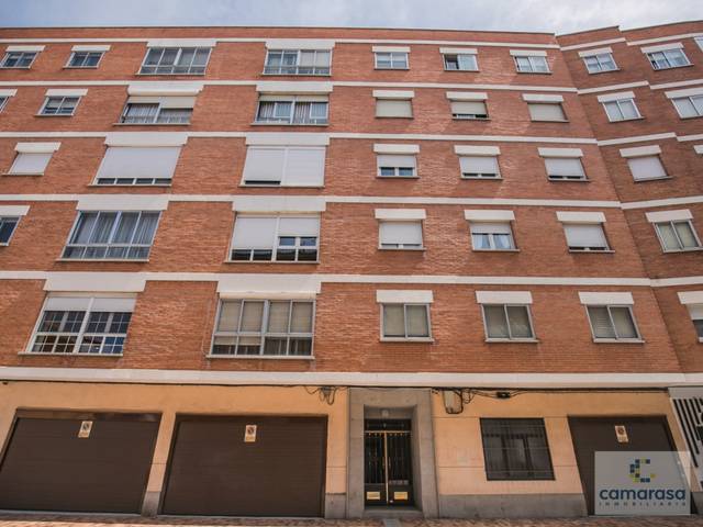Piso en Venta en Calle Alfonso De Montalvo, 7 en Centro