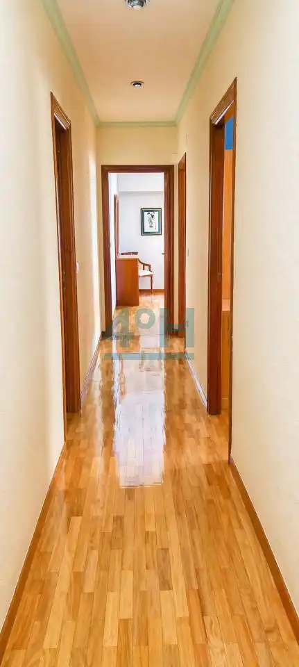 Piso en venta en Ourense Capital  con Calefacción, Parquet y Trastero