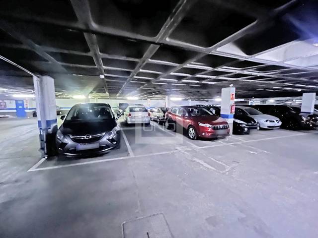 Garaje en Venta en Olímpico Francisco Fernández Ochoa en Parque Ondarreta - Urtinsa