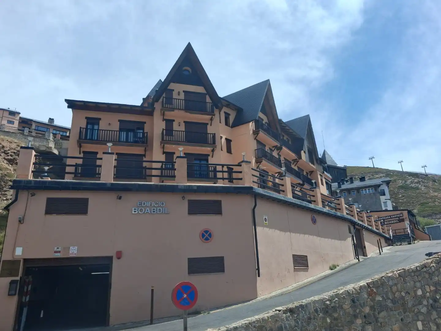 Exterior view of Study for rent in Sierra Nevada  with Heating, Terrace and Furnished