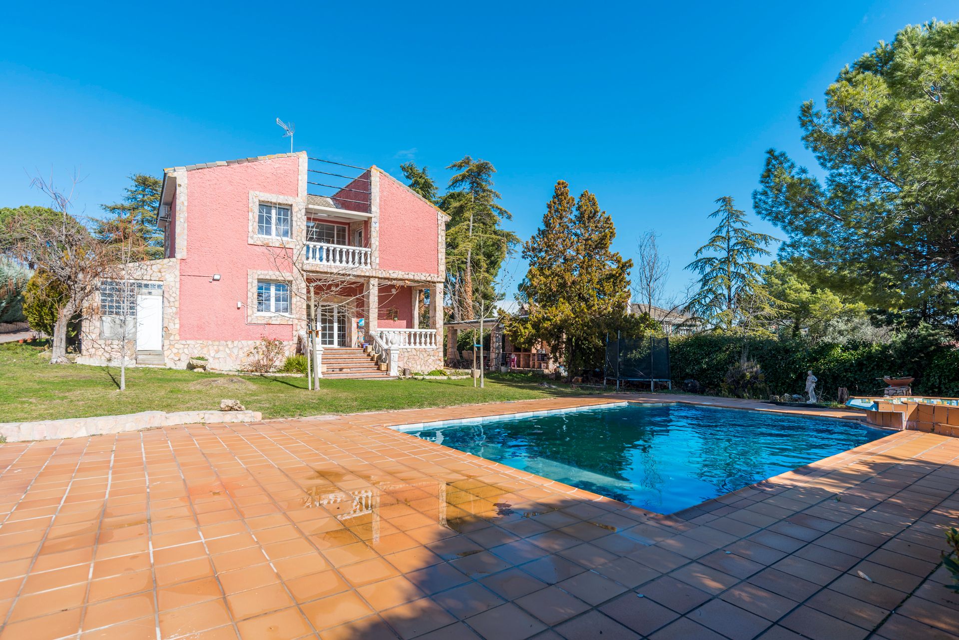 Jardí de Casa o xalet en venda en Paracuellos de Jarama amb Calefacció, Jardí privat i Terrassa