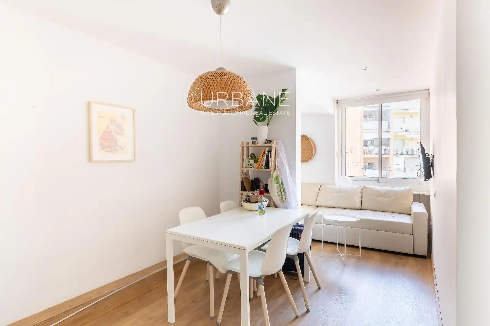 Wohnzimmer von Dachboden zum Verkauf in Barcelona mit Klimaanlage, Heizung und Terrasse