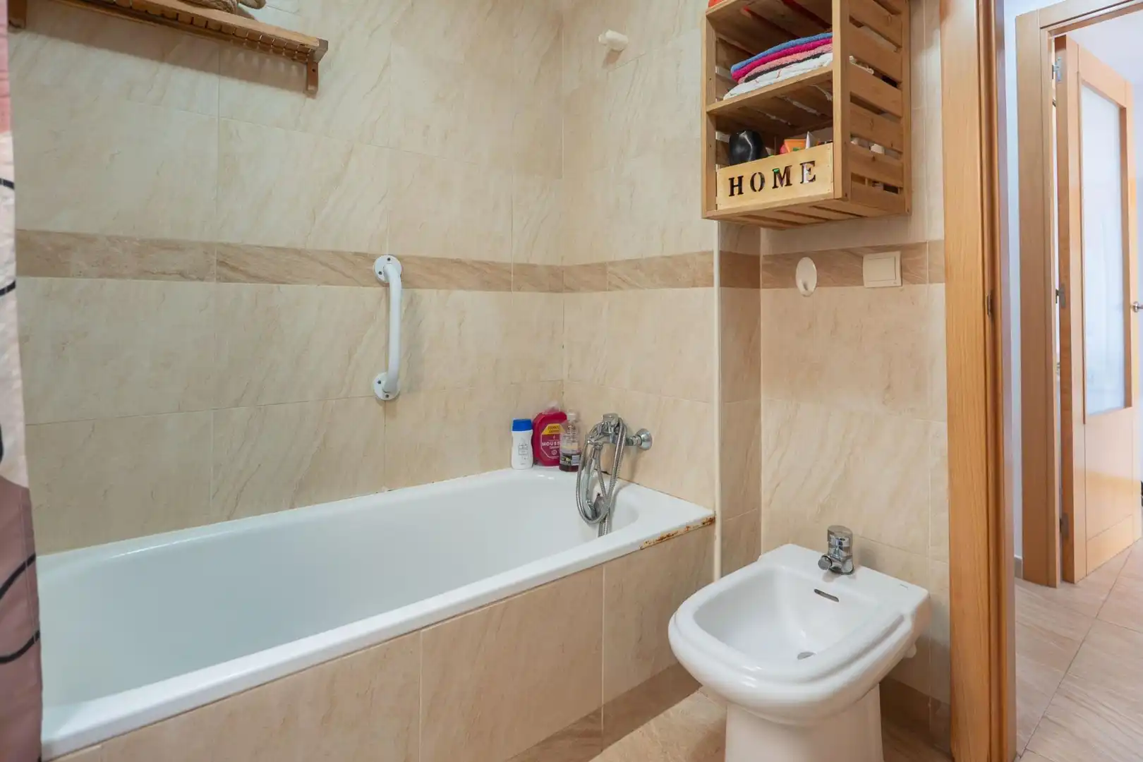 Bathroom of Flat for sale in Deltebre  with Terrace and Community pool
